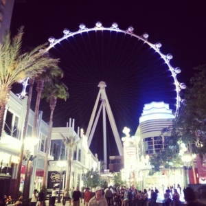 The High Roller at night, summer 2014.