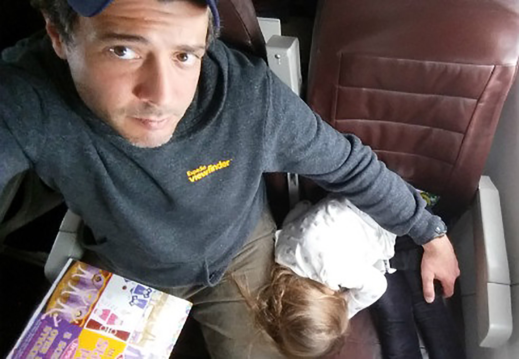 Tips for holiday air travel with kids - wanderingpod.com